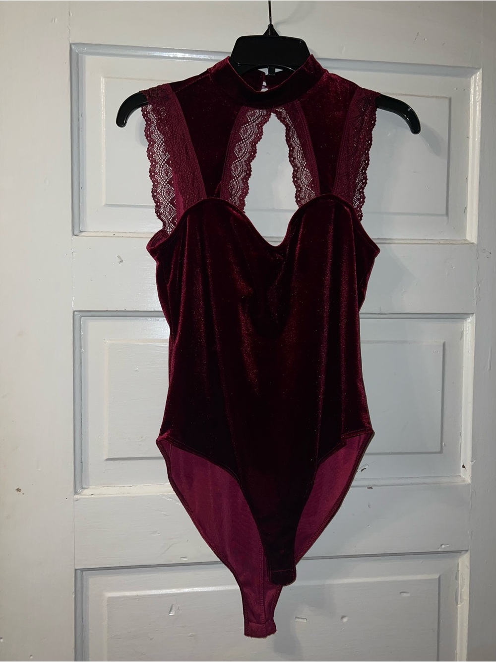Women's Velvet Lace High-Neck Bodysuit - Burgundy